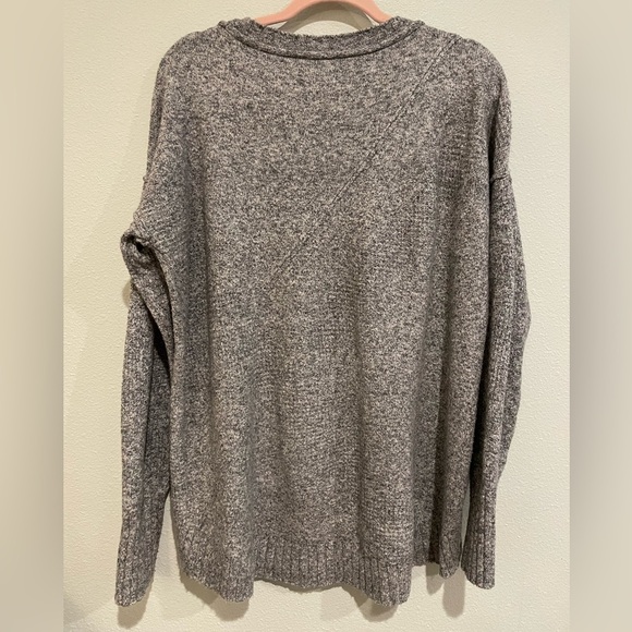 Calvin Klein Jeans grey sweater with slouchy sleeve and high low hem. Si… - Picture 5 of 5